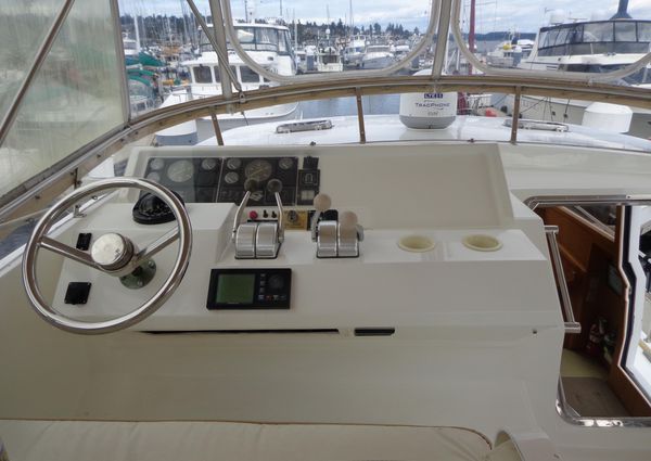 Mckinna 48-PILOTHOUSE image