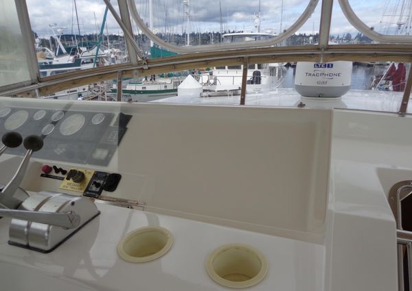 Mckinna 48-PILOTHOUSE image