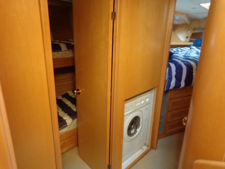 Mckinna 48-PILOTHOUSE image