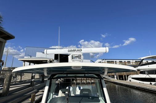 Boston Whaler 330 Outrage image