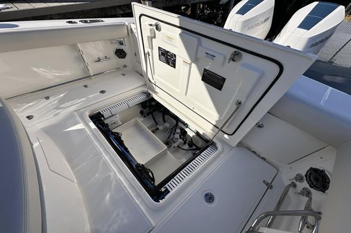 Boston Whaler 330 Outrage image