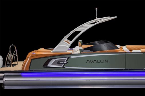 Avalon Excalibur LTD Versatile Rear Bench Windshield image
