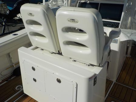 Cobia 277 Center Console image