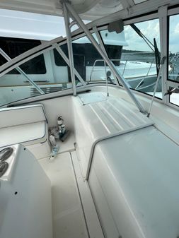 Luhrs 32 Open image