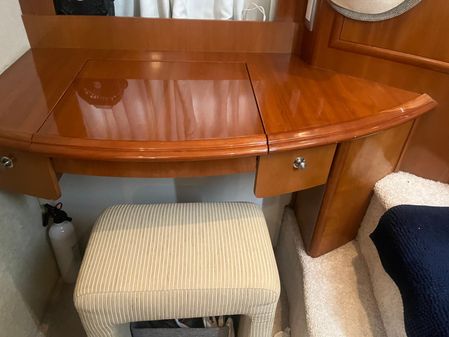 Carver 430 Cockpit Motor Yacht image