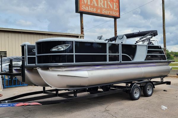 Bentley Pontoons 223 Elite Swingback - main image