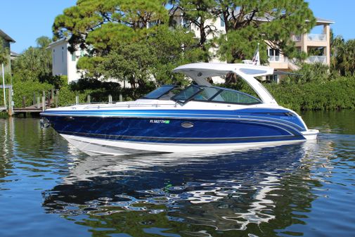 Formula 330 Crossover Bowrider image