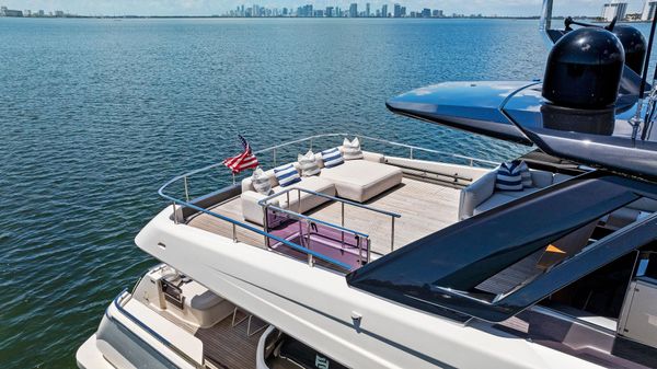 Ferretti Yachts 850 image