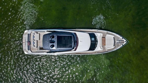 Ferretti Yachts 850 image