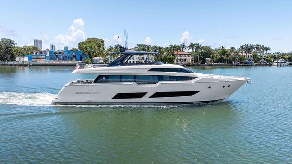 Ferretti Yachts 850 image