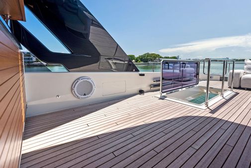 Ferretti Yachts 850 image