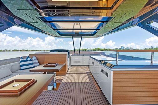 Ferretti Yachts 850 image