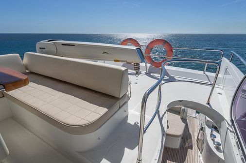 Azimut 64 image