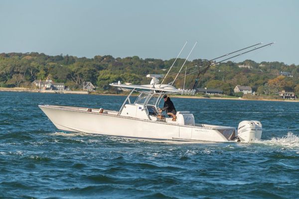 Valhalla Boatworks V-33 - main image