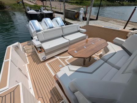 Tiara-yachts 48-LS image