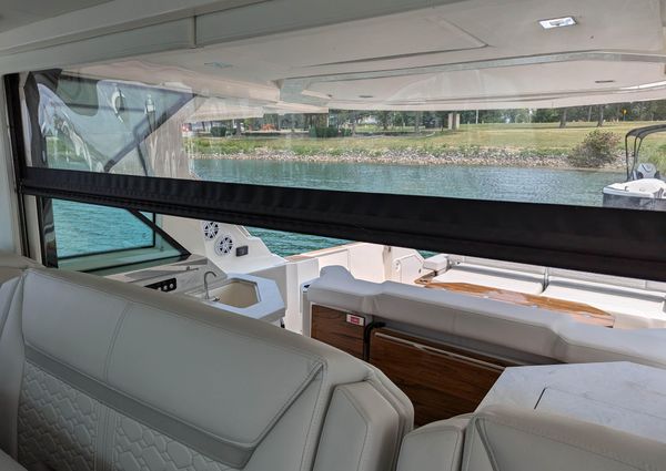 Tiara-yachts 48-LS image