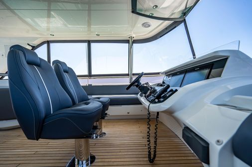 Princess Yachts Y75 Motor Yacht image