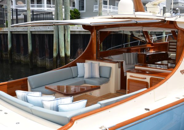 Hinckley Talaria 43 image