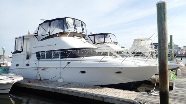 Silverton 422 Motor Yacht