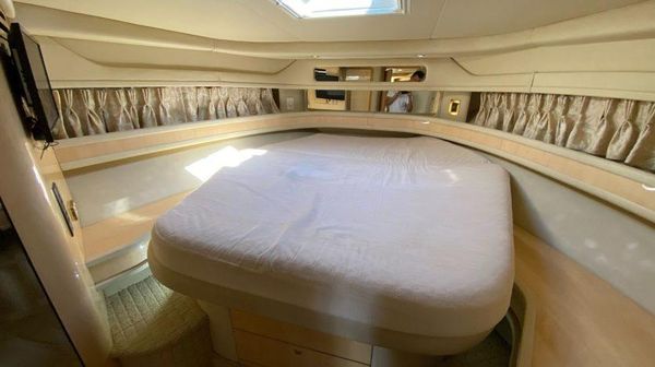 Sea Ray 460 Sundancer image