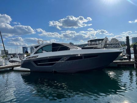 Cruisers Yachts 50 Cantius image