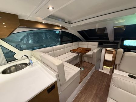 Cruisers Yachts 50 Cantius image