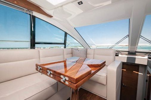 Cruisers Yachts 50 Cantius image