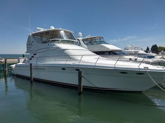 Sea Ray 560 Sedan Bridge - main image