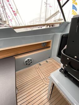 Mazu Yachts 38 image