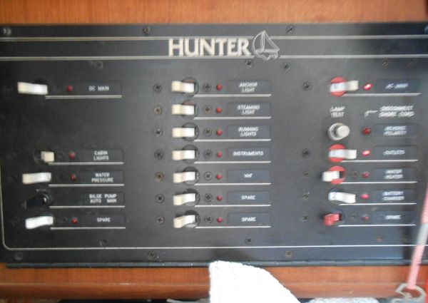 Hunter 336 image