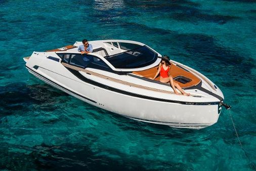 Fairline F-LINE-33 image