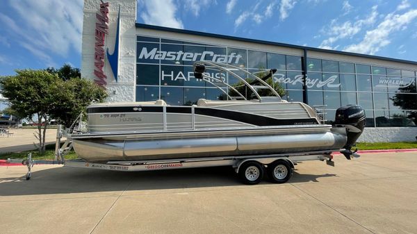 Harris Grand Mariner 250 Twin Engine