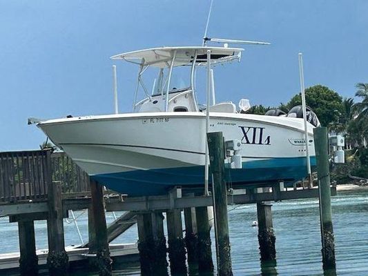 Boston Whaler 240 Outrage - main image