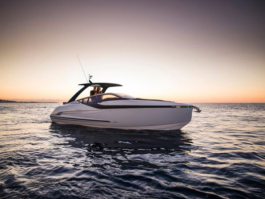 Fairline F//Line 33 Outboard - main image