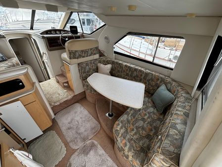 Bayliner 3258-AVANTI-COMMAND-BRIDGE image