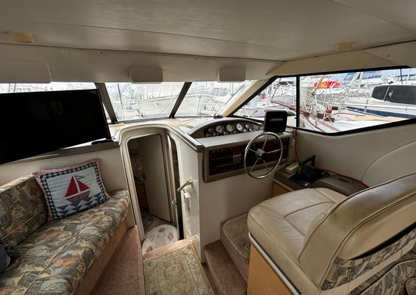 Bayliner 3258-AVANTI-COMMAND-BRIDGE image