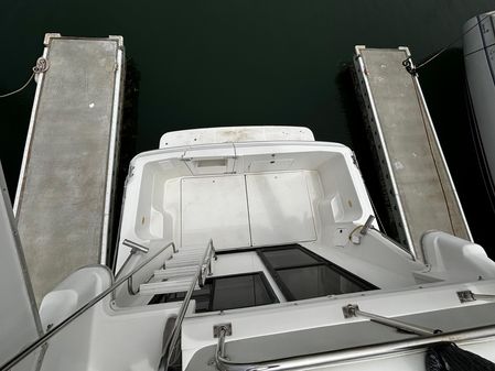 Bayliner 3258-AVANTI-COMMAND-BRIDGE image