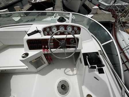 Bayliner 3258-AVANTI-COMMAND-BRIDGE image