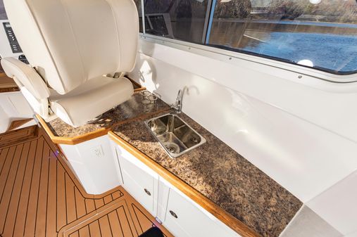 Custom Chesapeake Bay Built 33' image