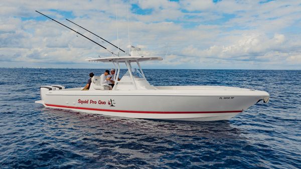 Intrepid 327 Center Console