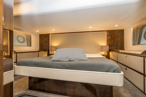Fairline SQUADRON-50 image