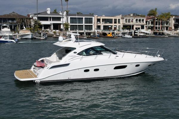 Sea Ray 470 Sundancer - main image