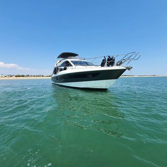 Galeon 550 Fly image