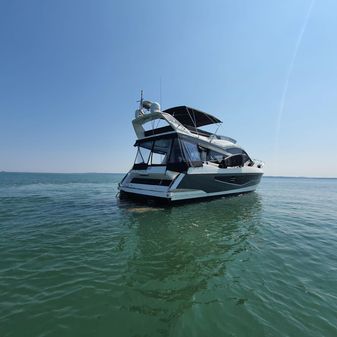 Galeon 550 Fly image