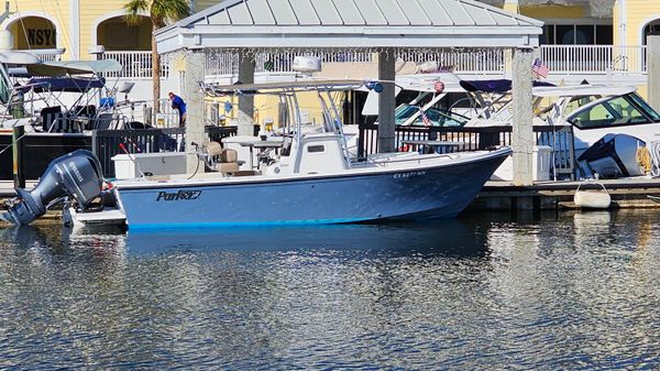 Parker 2300 Deep Vee Center Console 