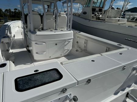 Everglades 335 Center Console image