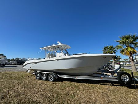 Everglades 335 Center Console image