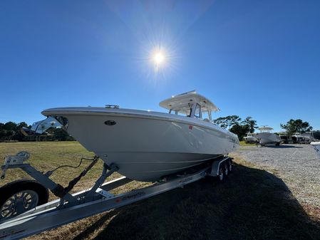 Everglades 335 Center Console image