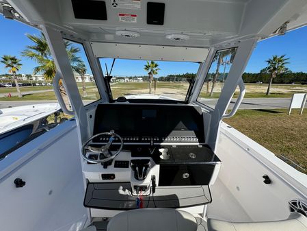 Everglades 335 Center Console image