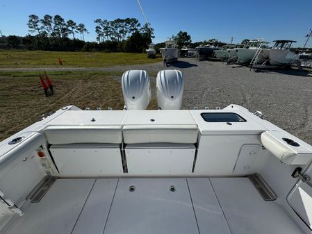 Everglades 335 Center Console image